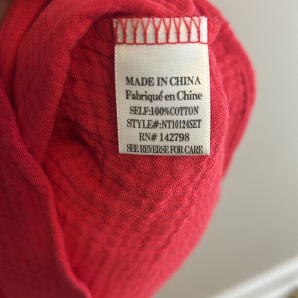 Women’s Large Lounge Set. Tank Top and Shorts. Size Large - Picture 8 of 9